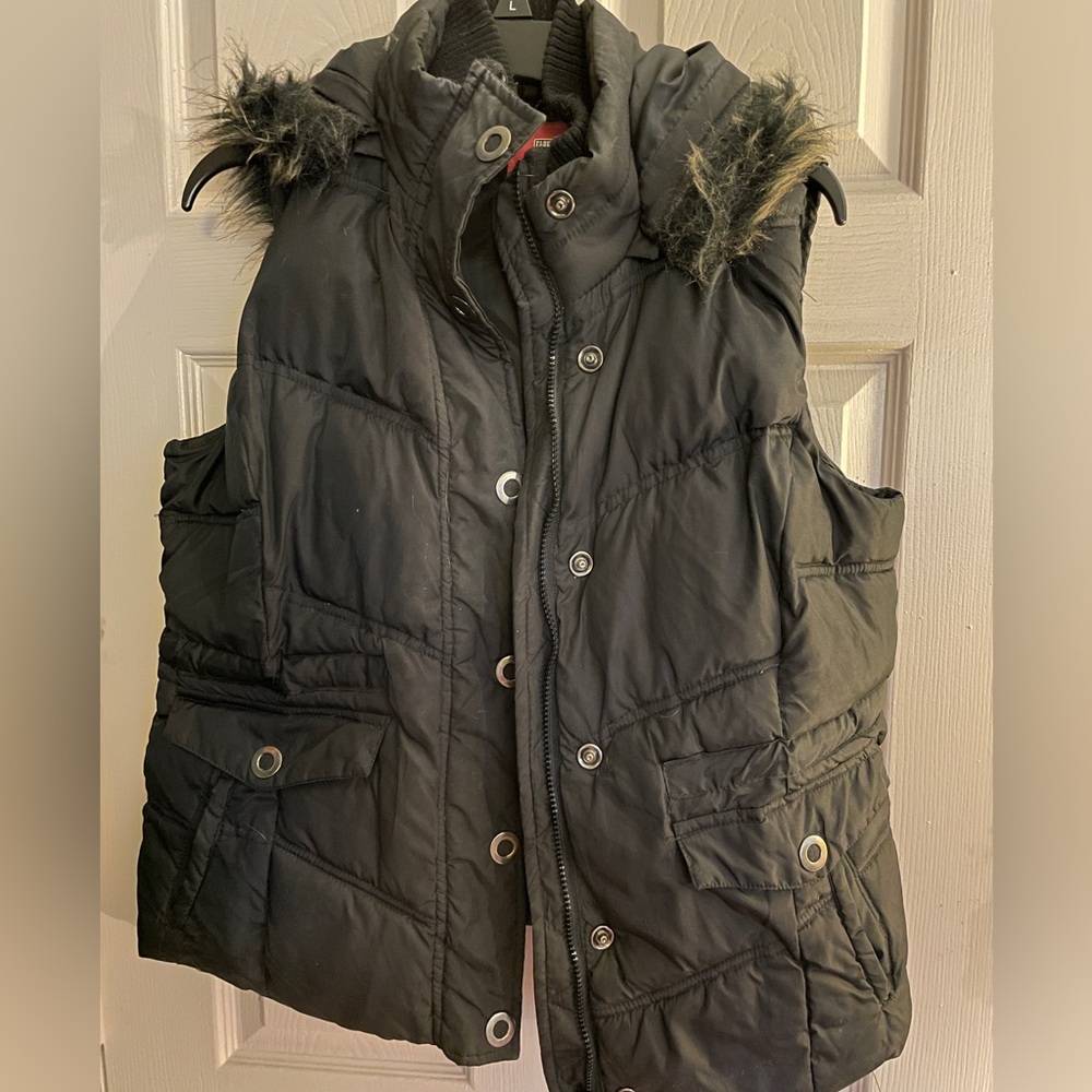 Hooded Puffer Vest
